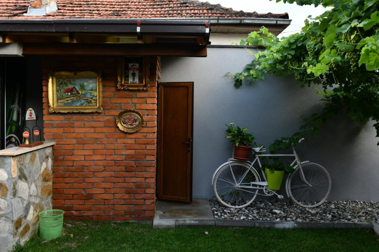 Hostel And Apartments 普里莱普 外观 照片